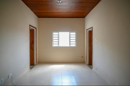 Casa para alugar com 80m², 2 quartos e sem vaga Casa para alugar com 80m², 2 quartos e sem vagaSala