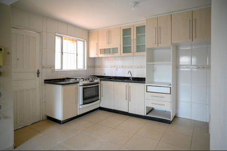 Casa para alugar com 80m², 2 quartos e sem vaga Casa para alugar com 80m², 2 quartos e sem vagaCozinha