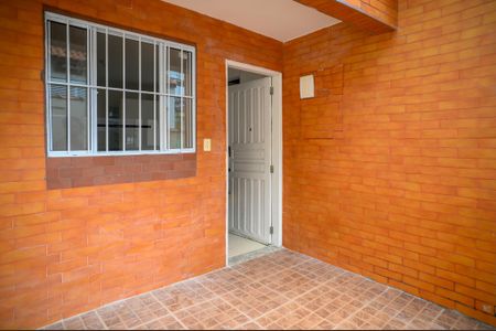 Casa para alugar com 80m², 2 quartos e sem vaga Casa para alugar com 80m², 2 quartos e sem vagaVaranda