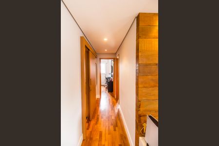 Apartamento à venda com 92m², 2 quartos e 2 vagasCorredor