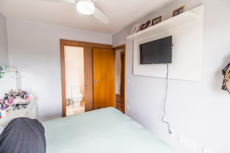 Apartamento à venda com 92m², 2 quartos e 2 vagasSuíte