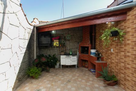 Casa à venda com 82m², 3 quartos e 1 vaga Casa à venda com 82m², 3 quartos e 1 vagaÁrea Externa - Churrasqueira