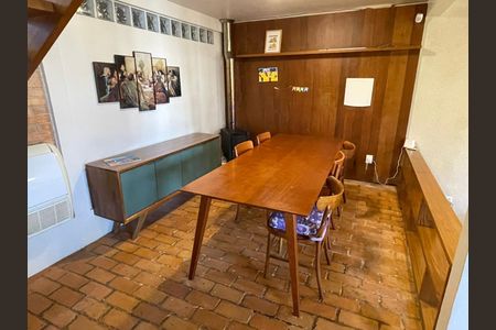 Casa para alugar com 4 quartos, 225m² em Agronômica, Florianópolis