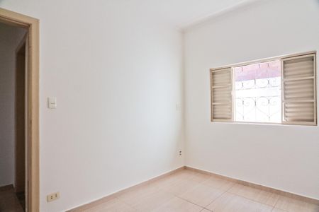 Casa para alugar com 2 quartos, 70m² em Parque Peruche, São Paulo