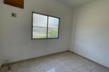 Quarto de apartamento para alugar com 3 quartos, 70m² em Jardim Vinte E Cinco de Agosto, Duque de Caxias