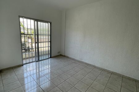 Sala de apartamento para alugar com 3 quartos, 70m² em Jardim Vinte E Cinco de Agosto, Duque de Caxias