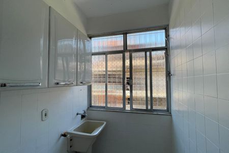 Apartamento para alugar com 70m², 3 quartos e 1 vagaÁrea de Serviço