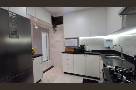 Apartamento à venda com 56m², 2 quartos e 1 vaga Apartamento à venda com 56m², 2 quartos e 1 vagaCozinha