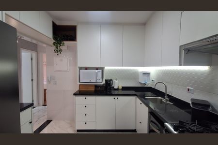 Apartamento à venda com 56m², 2 quartos e 1 vaga Apartamento à venda com 56m², 2 quartos e 1 vagaCozinha