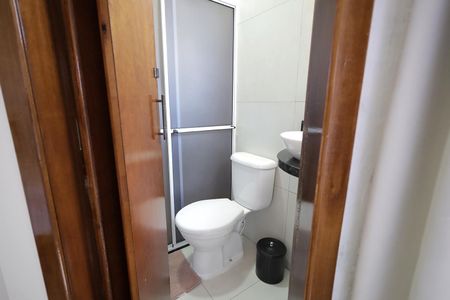 Casa à venda com 117m², 2 quartos e 2 vagas Casa à venda com 117m², 2 quartos e 2 vagasBanheiro Suíte