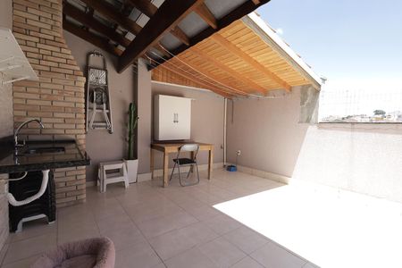 Casa à venda com 117m², 2 quartos e 2 vagas Casa à venda com 117m², 2 quartos e 2 vagasCobertura