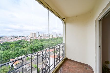 Apartamento para alugar com 110m², 3 quartos e 1 vaga Apartamento para alugar com 110m², 3 quartos e 1 vagaVaranda