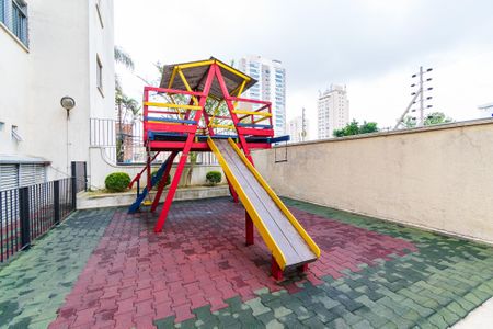 Apartamento para alugar com 110m², 3 quartos e 1 vaga Apartamento para alugar com 110m², 3 quartos e 1 vagaPlayground