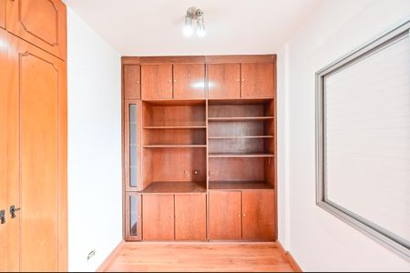 Apartamento para alugar com 110m², 3 quartos e 1 vaga Apartamento para alugar com 110m², 3 quartos e 1 vagaQuarto 3