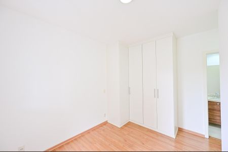 Apartamento para alugar com 70m², 2 quartos e 2 vagasSuíte