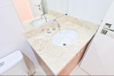 Apartamento para alugar com 70m², 2 quartos e 2 vagasBanheiro Social