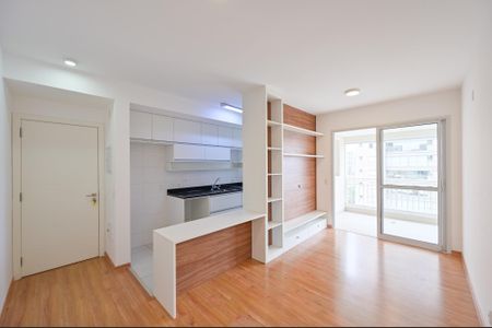 Sala de apartamento para alugar com 2 quartos, 70m² em Vila Monte Alegre, São Paulo