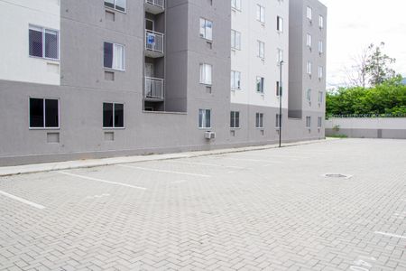 Apartamento para alugar com 45m², 2 quartos e 1 vaga Apartamento para alugar com 45m², 2 quartos e 1 vagaFachada