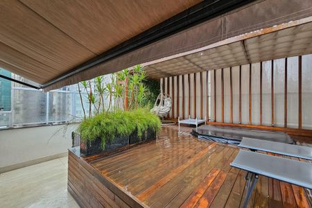 Apartamento à venda com 375m², 5 quartos e 4 vagasCobertura