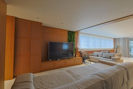 Apartamento à venda com 375m², 5 quartos e 4 vagasSala 2