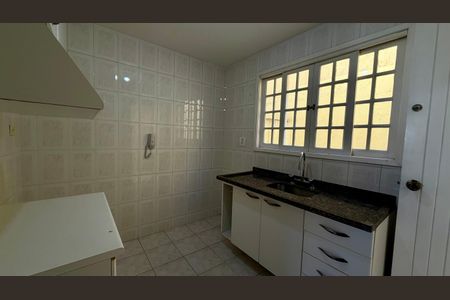 Casa para alugar com 98m², 2 quartos e 2 vagas