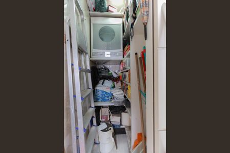 Apartamento à venda com 74m², 2 quartos e 1 vagaDespensa