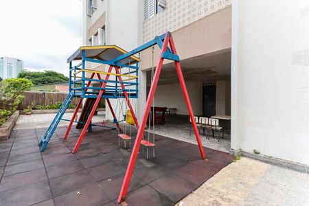 Apartamento à venda com 74m², 2 quartos e 1 vagaÁrea comum - Playground