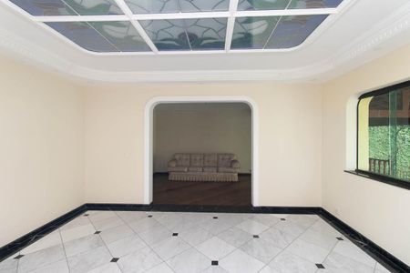 Casa à venda com 560m², 4 quartos e 10 vagasSala de TV