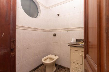 Casa à venda com 560m², 4 quartos e 10 vagasLavabo
