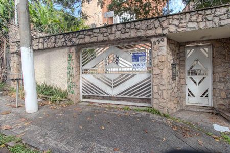 Casa à venda com 560m², 4 quartos e 10 vagasFachada