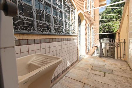 Casa à venda com 560m², 4 quartos e 10 vagasÁrea de Serviço