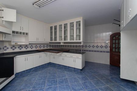Casa à venda com 560m², 4 quartos e 10 vagasCozinha