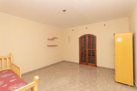 Casa à venda com 560m², 4 quartos e 10 vagasQuarto 2