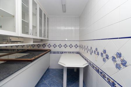 Casa à venda com 560m², 4 quartos e 10 vagasCozinha