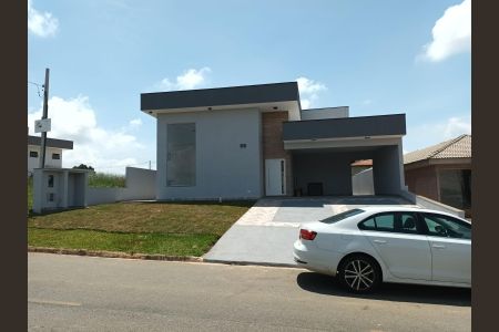 Casa de Condomínio para alugar com 3 quartos, 200m² em Parque Mirante da Mata, Cotia