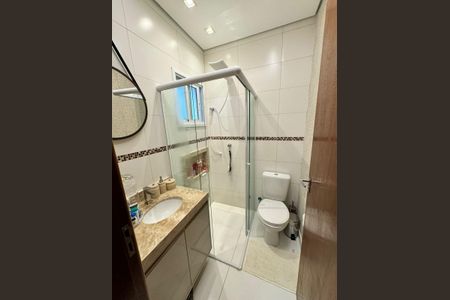 Casa de condomínio para alugar com 96m², 2 quartos e 2 vagas Casa de condomínio para alugar com 96m², 2 quartos e 2 vagasBanheiro