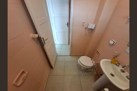 Apartamento à venda com 90m², 3 quartos e sem vagaBanheiro 