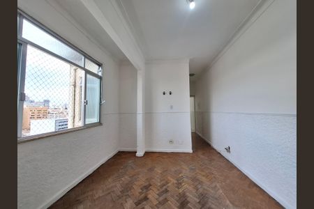 Apartamento à venda com 90m², 3 quartos e sem vagaSala