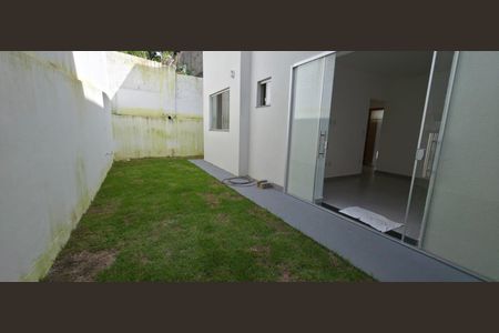 Apartamento para alugar com 3 quartos, 130m² em Parque Jardim Itaú, Vespasiano