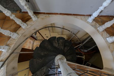 Casa para alugar com 40m², 4 quartos e sem vagaEscada