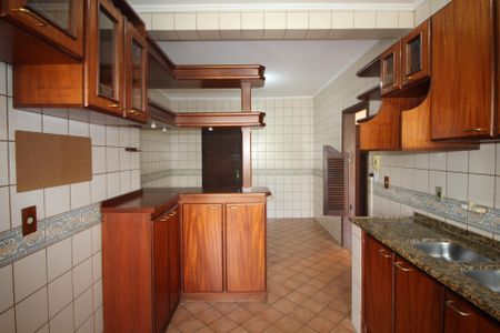 Apartamento para alugar com 148m², 4 quartos e 1 vagaCozinha