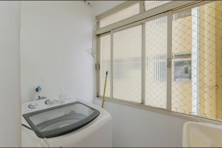 Studio à venda com 61m², 2 quartos e 1 vaga Studio à venda com 61m², 2 quartos e 1 vagaÁrea de Serviço