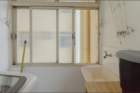 Studio à venda com 61m², 2 quartos e 1 vaga Studio à venda com 61m², 2 quartos e 1 vagaÁrea de Serviço