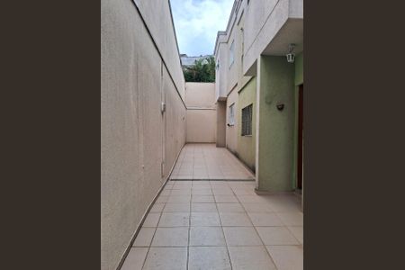 Casa de condomínio à venda com 57m², 2 quartos e 1 vagaÁrea externa