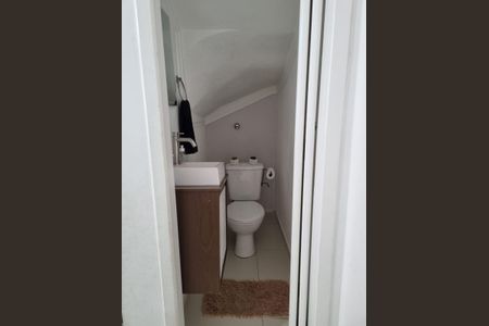 Casa de condomínio à venda com 57m², 2 quartos e 1 vagaBanheiro