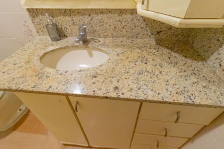 Apartamento para alugar com 106m², 2 quartos e sem vaga Apartamento para alugar com 106m², 2 quartos e sem vagaBanheiro Social