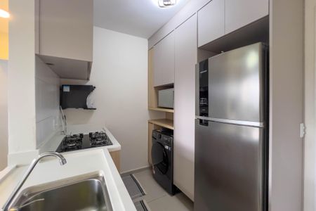 Apartamento para alugar com 35m², 2 quartos e sem vaga Apartamento para alugar com 35m², 2 quartos e sem vagaCozinha e área de serviço