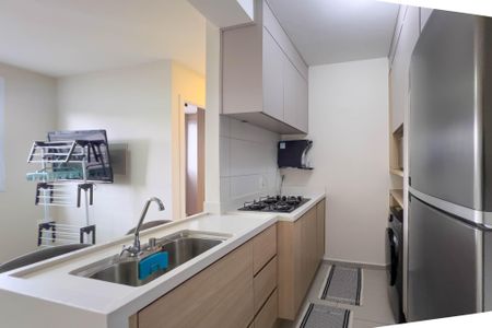 Apartamento para alugar com 35m², 2 quartos e sem vaga Apartamento para alugar com 35m², 2 quartos e sem vagaCozinha e área de serviço