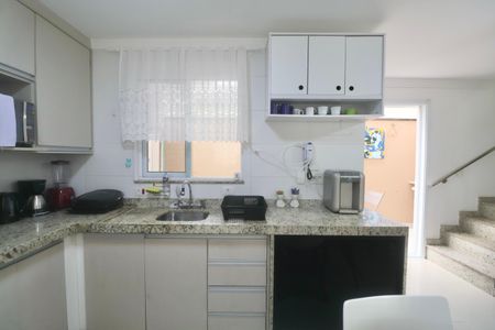 Casa para alugar com 110m², 3 quartos e 2 vagas Casa para alugar com 110m², 3 quartos e 2 vagasCozinha