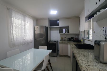 Casa para alugar com 110m², 3 quartos e 2 vagas Casa para alugar com 110m², 3 quartos e 2 vagasCozinha